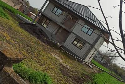 Casa de vanzare locul ideal pentru lini?te, natura ?i confort! - 6