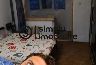 Apartament cu 2 camere decomandat în Rovine