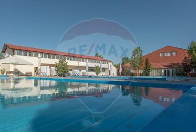 Spațiu comercial, de 2,500 mp, în Central - 4