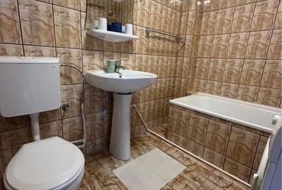 Garsonieră decomandată în Central - 8