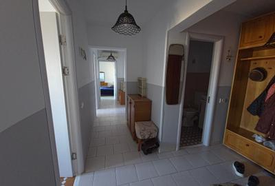 Apartament cu 3 camere decomandat, mobilat în Faleza Nord - 2