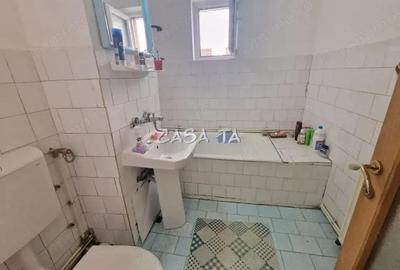 Apartament 4 camere, situat in Targu Jiu, Str. 22 Decembrie 1989 - 13