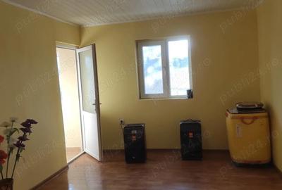 Casă cu Teren 2000 Mp în Salcia - 3