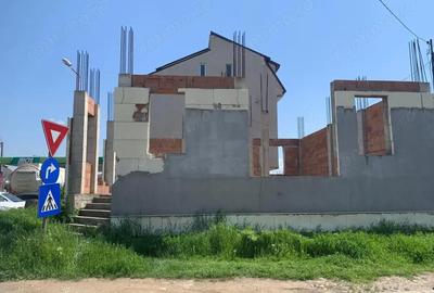 Casă cu Teren 220 Mp în Elisabetin - 1