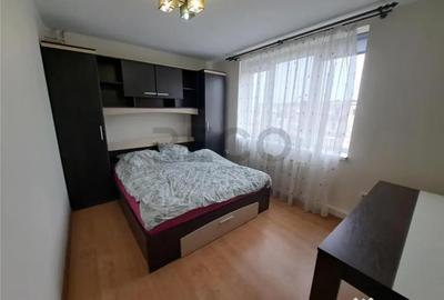 Apartament cu 4 camere decomandat în Salonta