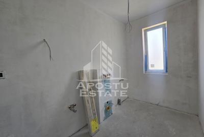 Jumatate de duplex pe parter cu 3 camere si 2 bai, Sag - 11