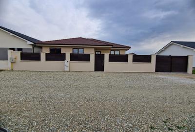 Casă cu 4 camere în Sântandrei - 7