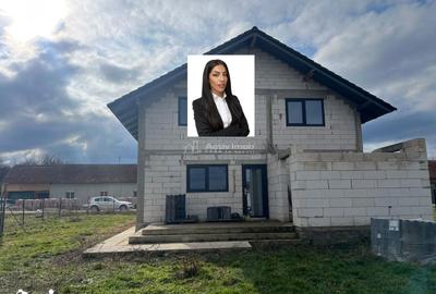 Casă cu 5 camere cu Teren 1414 Mp în Știuca - 19