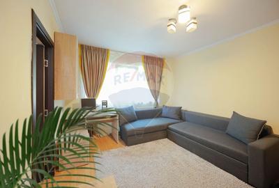 Apartament cu 3 camere semidecomandat, mobilat în Valenta - 1