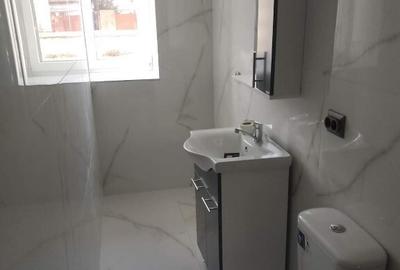 Casa Unirea formata din doua apartamente,cu doua intrari separate. - 2