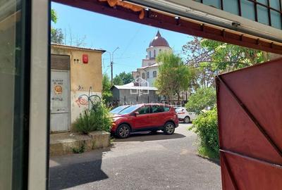 ? Spațiu comercial de închiriat-Bd. Republicii,zona Caraiman - 6