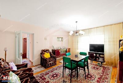 Apartament cu 4 camere decomandat în Micro 17 - 6