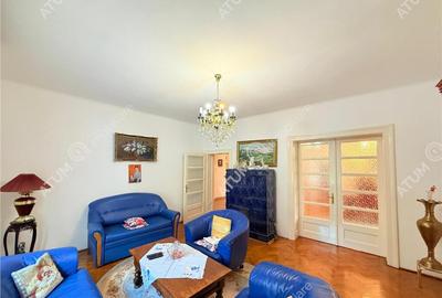 Apartament cu 4 camere la casa cu garaj terasa si curte zona - 3