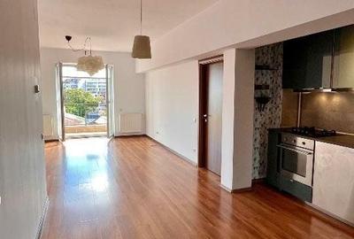 APARTAMENT SPATIOS SI LUMINOS ZONA STEFAN CEL MARE - 2