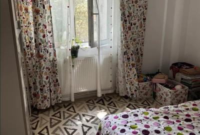 3 camere Gorjului - *centrala proprie* - 4