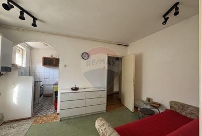 Ap. cu 3 camere, et.4, str. Feleac 1A