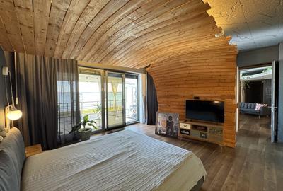 Un apartament ca o casa, cu peluza si ponton pe lac - 12