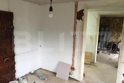 Casă cu 3 camere cu Teren 3400 Mp în Central - 13