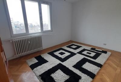 Apartament semidecomandat în Obor