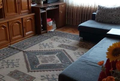Apartament cu 3 camere decomandat în Central - 3