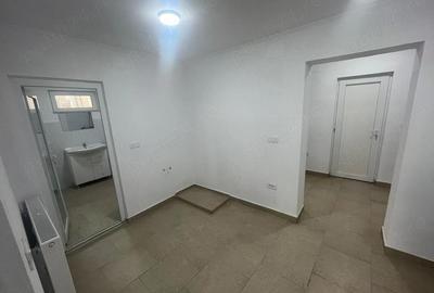 Spațiu comercial, de 60 mp, în Central - 3