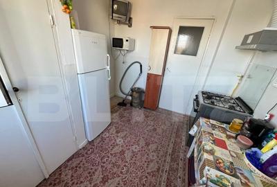 Apartament cu 2 camere semidecomandat în Micro 4 - 7