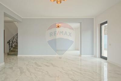 Casă cu 5 camere cu Teren 400 Mp în Bunloc - 8