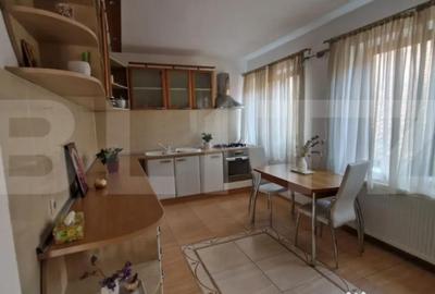 Casă cu 7 camere cu Teren 446 Mp în Central - 2