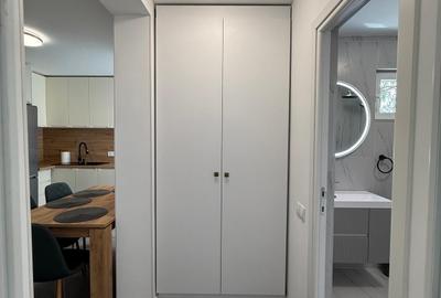 Apartament cu 3 camere decomandat în Cornișa - 4