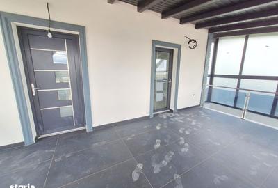 Casă cu 5 camere cu Teren 413 Mp în Hemeiuș