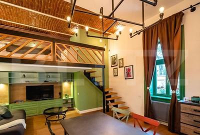 Apartament cu 2 camere semidecomandat, mobilat în Central