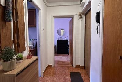 Apartament cu 3 camere decomandat, mobilat în Titan - 14