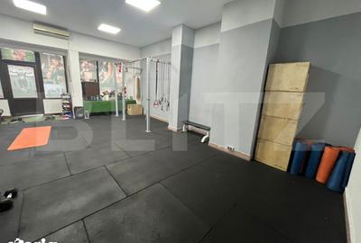 Spațiu comercial, de 75 mp, în Micro 12