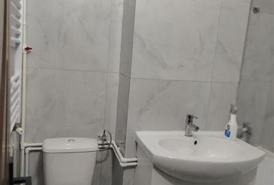 Apartament cu 2 camere decomandat în Micro 6 - 3