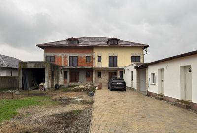 Casă cu 4 camere cu Teren 750 Mp în Postârnacu - 3