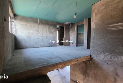 Casă cu 4 camere cu Teren 1056 Mp în Hinova - 4