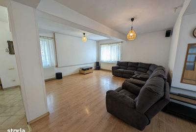 Casă cu 4 camere cu Teren 240 Mp în Central - 1