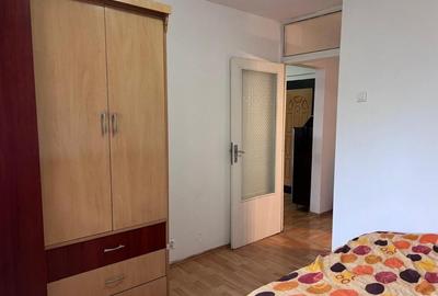 Apartament 3 camere de inchiriat, zona Politia Municipiului, et 3 - 13
