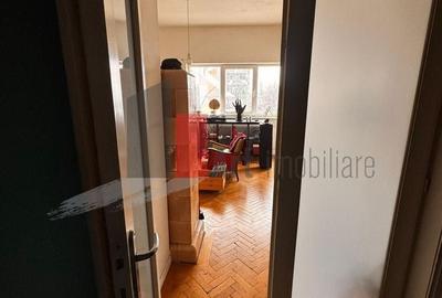Apartament cu 2 camere decomandat în Mărășești - 9
