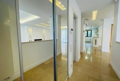 Duplex cu 7 camere cu Canalizare în Central - 4