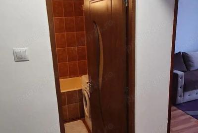 Inchiriez garsoniera zona Craiter Bra?ov - 1