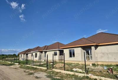 NEW! Casa de vanzare (LA CHEIE), strada Dumbrava - 1