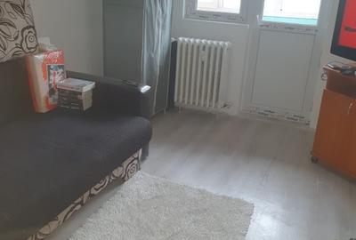 Apartament cu 4 camere semidecomandat în Rahova - 17