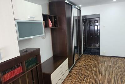 Garsonieră decomandată, mobilată în Costin Georgian - 2