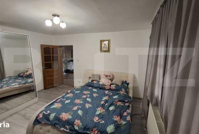Apartament cu 2 camere decomandat în Micro 4 - 1