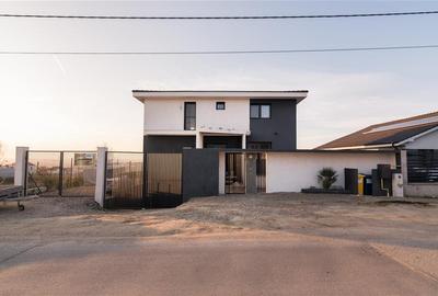 Casă cu 5 camere cu Teren 900 Mp în Oncea - 36