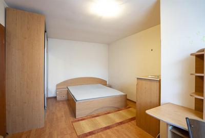 Apartament cu 4 camere decomandat în Ultracentral