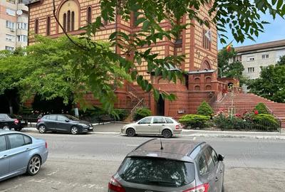 Inchiriez garsoniera, zona Decebal - 2