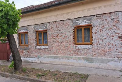 Casă cu 3 camere în Central