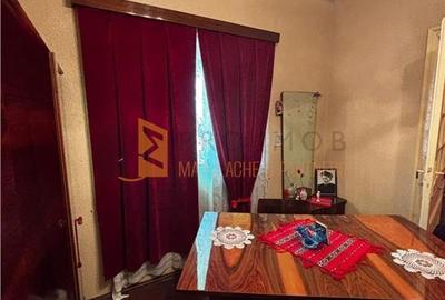 Teren intravilan + casa batraneasca zona Micro 3 - 9